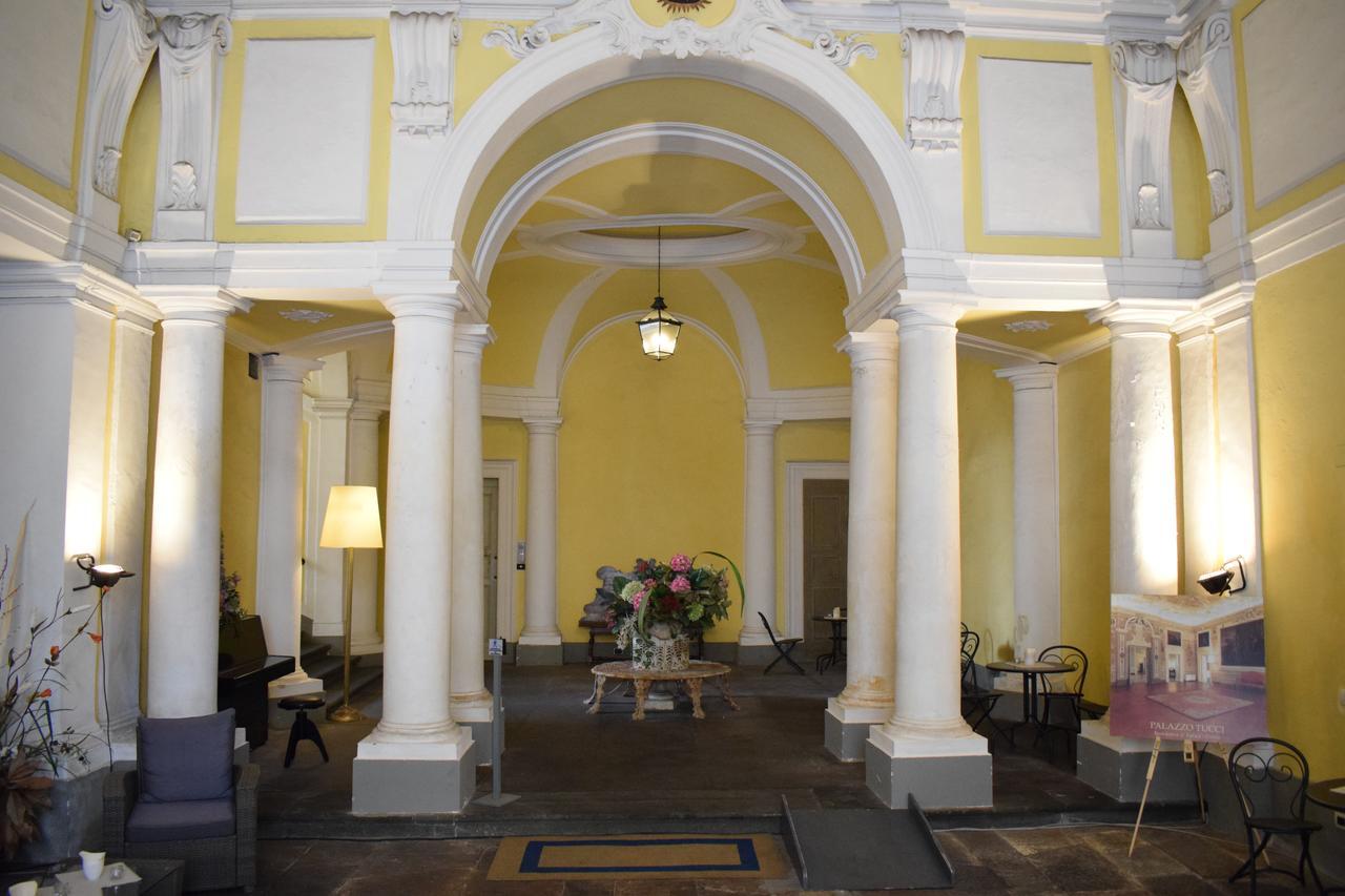 Palazzo Tucci Apartments Lucca Eksteriør billede